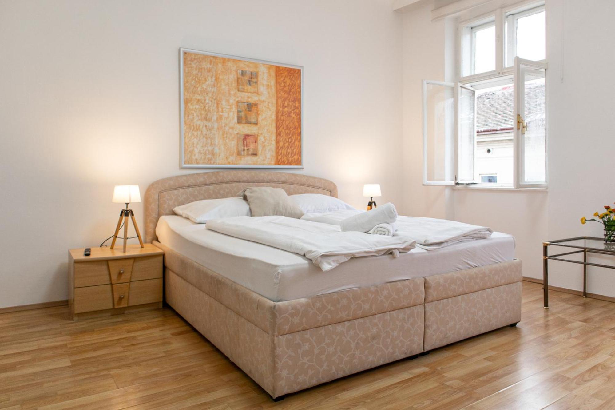Budget City Stay - Near Wiener Stadthalle Ideal For Longstays ภายนอก รูปภาพ
